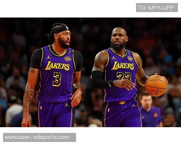 南湾湖人主帅盛赞詹姆斯训练态度专注早到令人难以置信