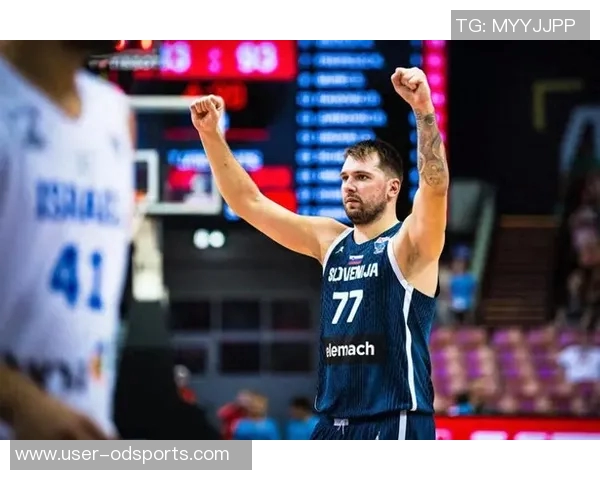 东契奇上半场表现抢眼8投4中斩获16分并贡献4篮板7助攻1抢断1盖帽